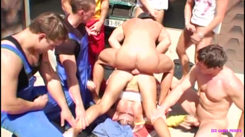 Czech Pornzone: Ragazza ceca calda e pazza in gangbang, vol.2