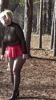 Microfustă sexy - Plimbare în aer liber