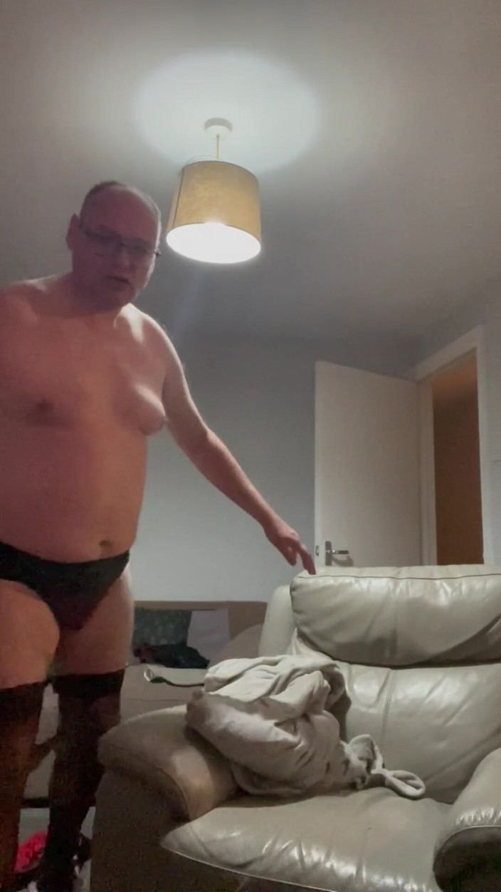 Julian sharp: 줄리안은 항상 놈을 원해