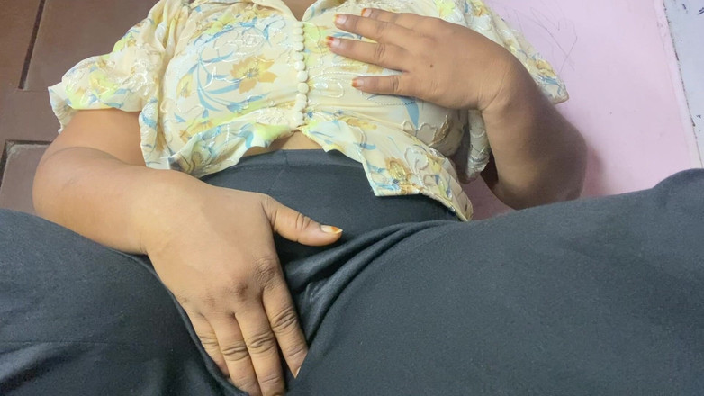 Angoori: Když jsem nemohla najít penis, udělala jsem to prstem