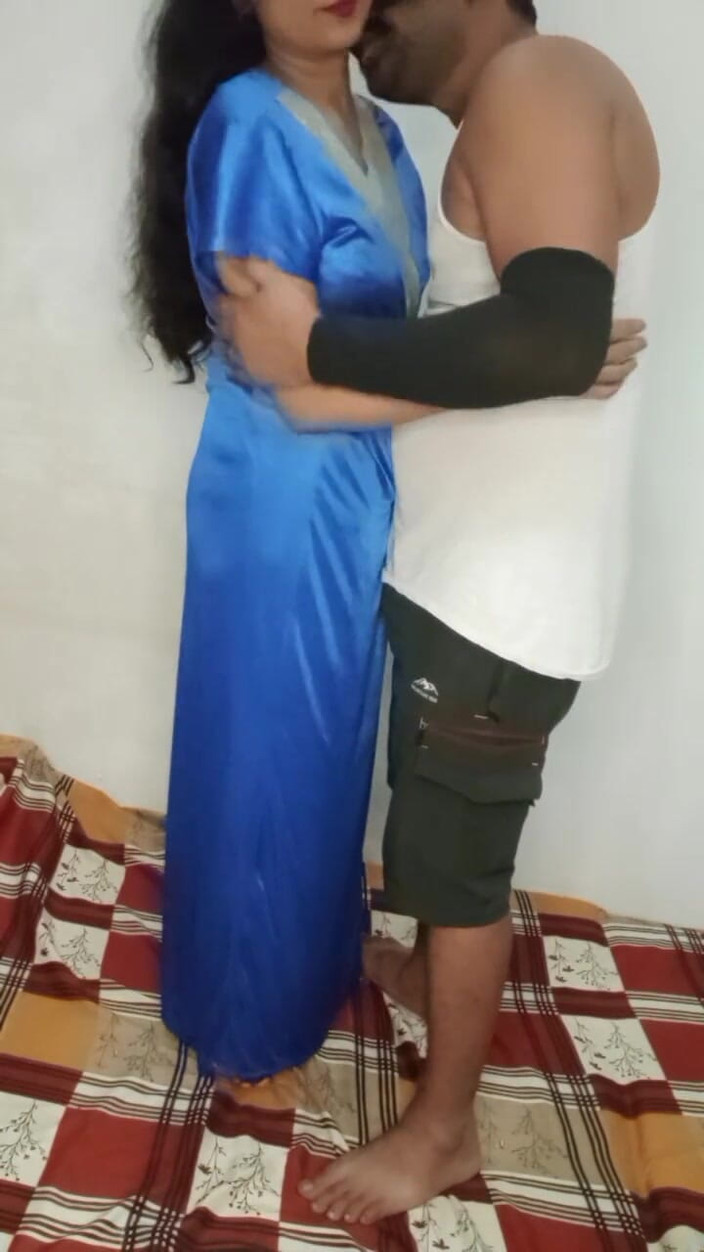 cuteindiancpl21: Tesão aluguel garoto óleo massagem sua amante e foda