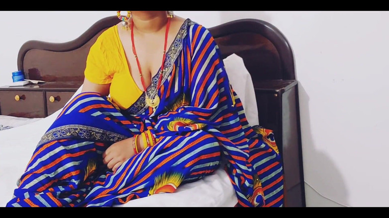 Desi Club House: Indische bhabhi, frecher sex mit ihrem Dever im dirtytalk