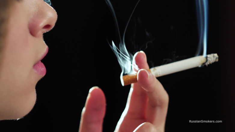 Russian Smokers: Ultra hd Rus güzel sigara içiyor