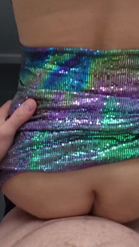 Club Slut MILF odmítá kondom v šukání v koupelně - MILF Stella