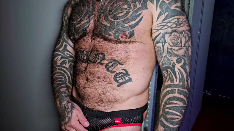 Tommy Cray: Lanet Glory Hole