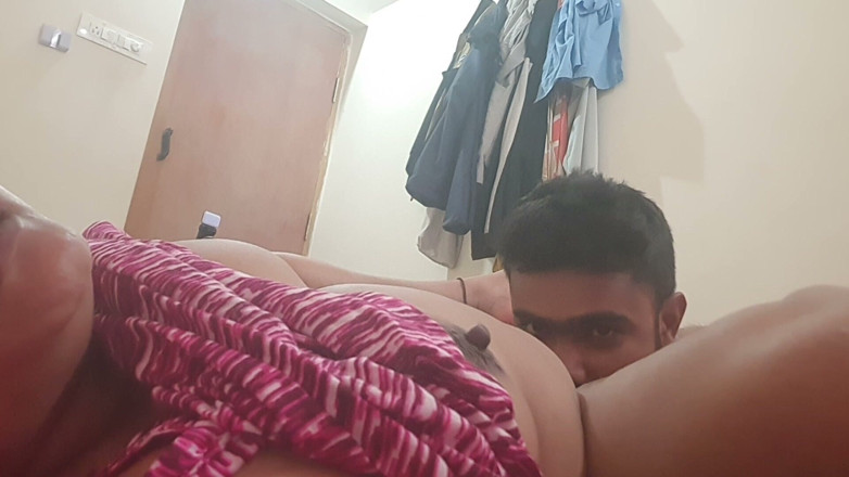 Mridulmadhu: Indian Deshi Wife Fuck Old Man in Home