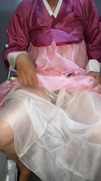Кроссдрессер, сперма в корейській традиційній сукні hanbok