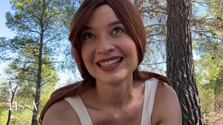 Lissa Brown: Malý chlap se mi vystříká do pusy venku - Sledování - Spandex-pov