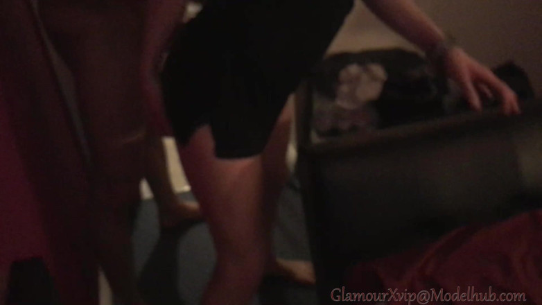 Glamour: Pomp My Ass and Fuck My Butt!
