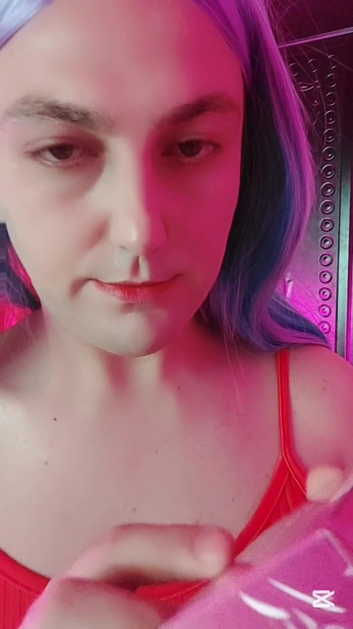 Kitty_Cross: Hướng dẫn trang điểm đầu tiên của tôi bắt đầu với Kitty Cross!