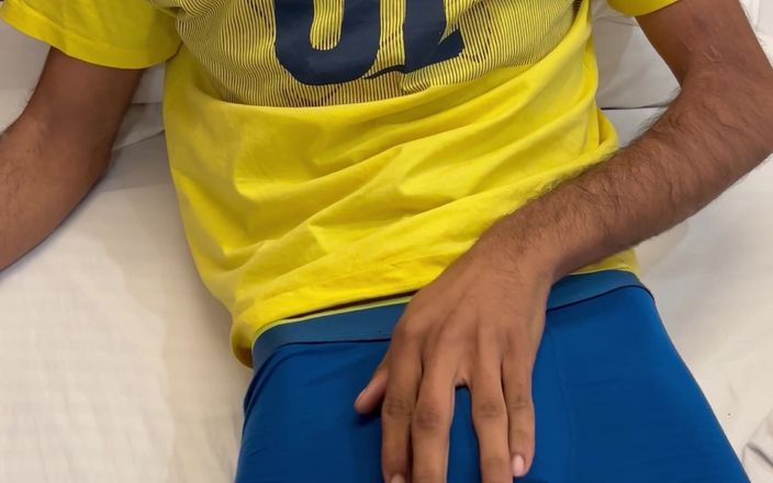 SagarAK: Hotel Boy Sucked My Penis