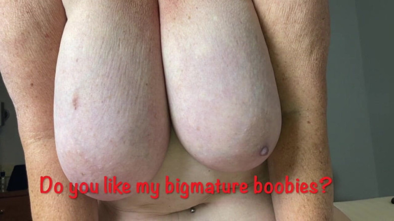 Mr MF: คุณนายเท้าแม่บ้านวัย mature ให้จับนมเย็ดนิดๆ