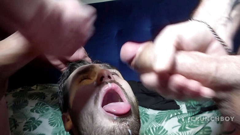 Ass Twink destroyed by older: Jess Royan은 2명의 트윈크 바이섹스로 생으로 사용