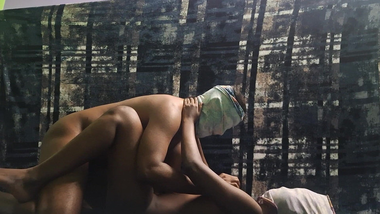 Kristy Mia: Secret Sex with Hubby's Friend 3 (nanban Manaivi Pundai Virithal)