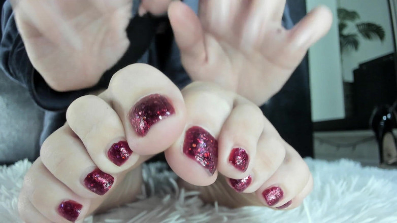 Feet lady: Tu sei il mio tappeto