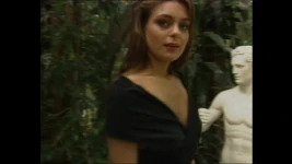 Trio sesso a tre giovani troie con la figa pelosa scopata da Rocco Siffredi (Film completo)