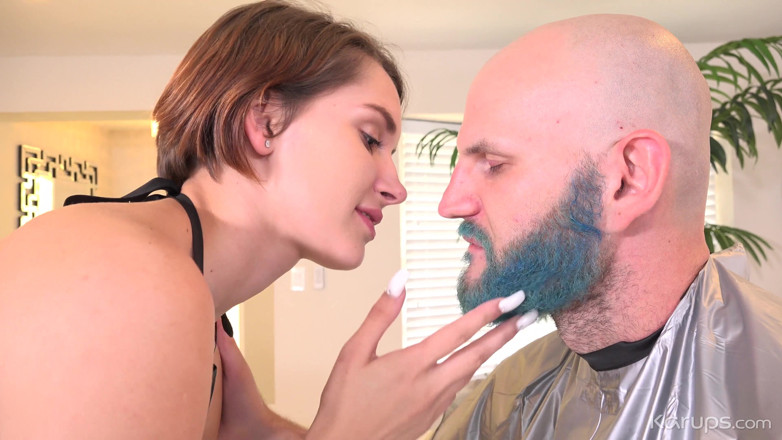Karups: Ela azul ele