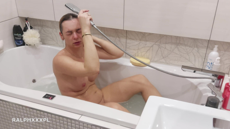 RalphXXXpl: Aldatılan evli kadın grup seksten sonra birden fazla döl temizleme