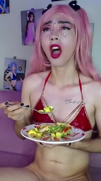 Wonder sofi, isst ihr mittagessen nackt