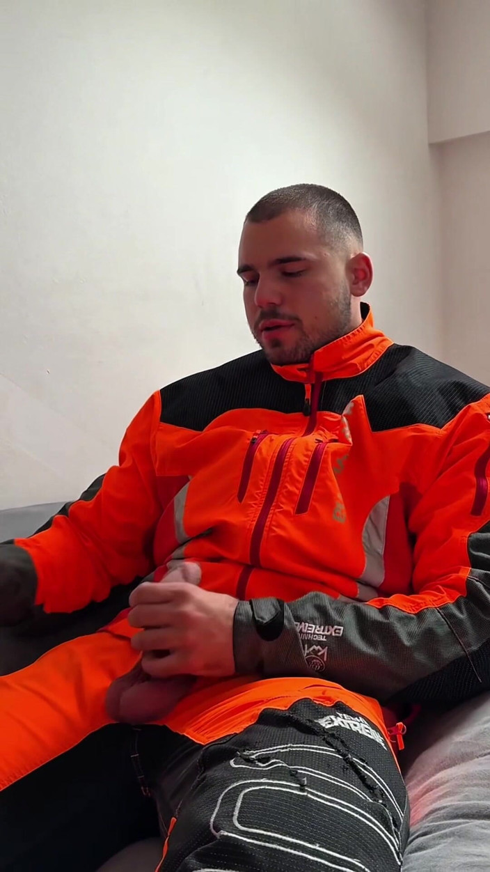 Tyler Blake: Tyler Blake Hivis arbetskläder, muskelflex, dildolek, ryck i Gear.