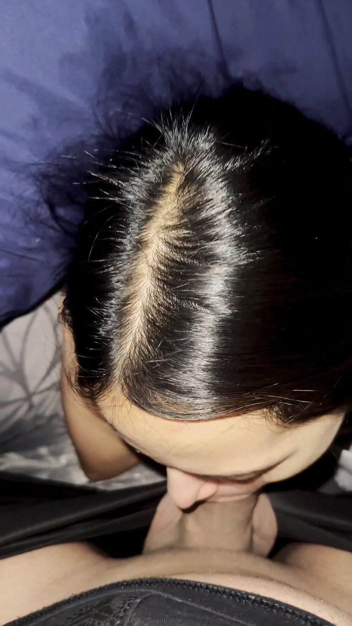 BrandySalazar: 복종하는 라틴계 여자 돔 빨고 그의 풀로드 삼키기