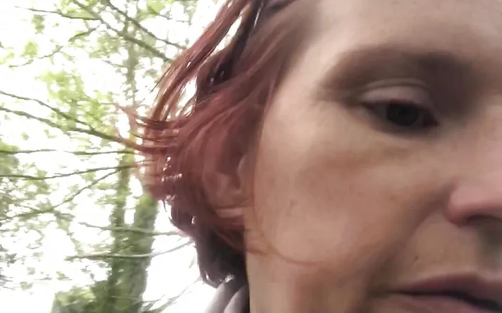 MistressWriggler: Naughty Mom Pulls Her T-shirt up on Walkies to Expose...