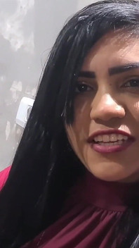 Cuckold içeride boşal, ben de kürküne vereyim, başkaları da keyif alsın