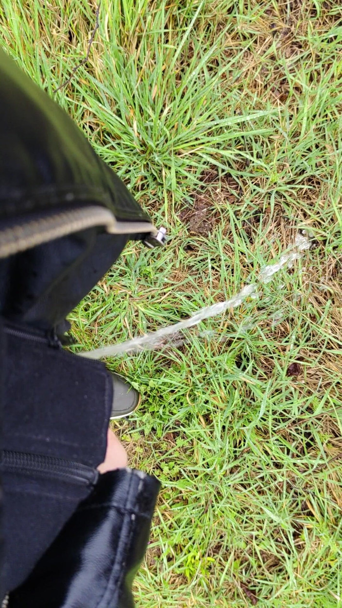 Bayer911: Venkovní chcaní v dešti