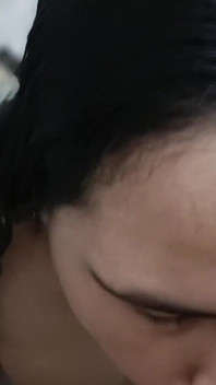 인도 핫한 액션: 화장실에서 애널 터치와 오럴