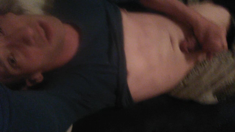 LilTaste: Pulling on My Clit and Details