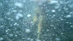 Risky Hairy Couple: Nuoto e esibizionismo nel mare