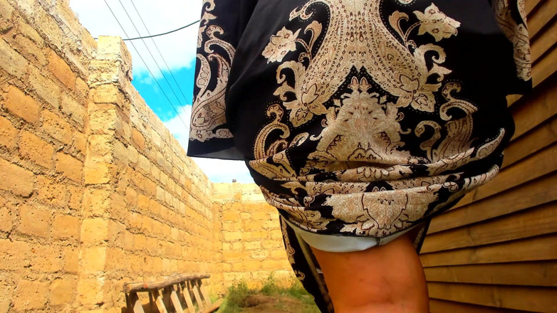AnalEbony: Twerking My Big Ass Outside
