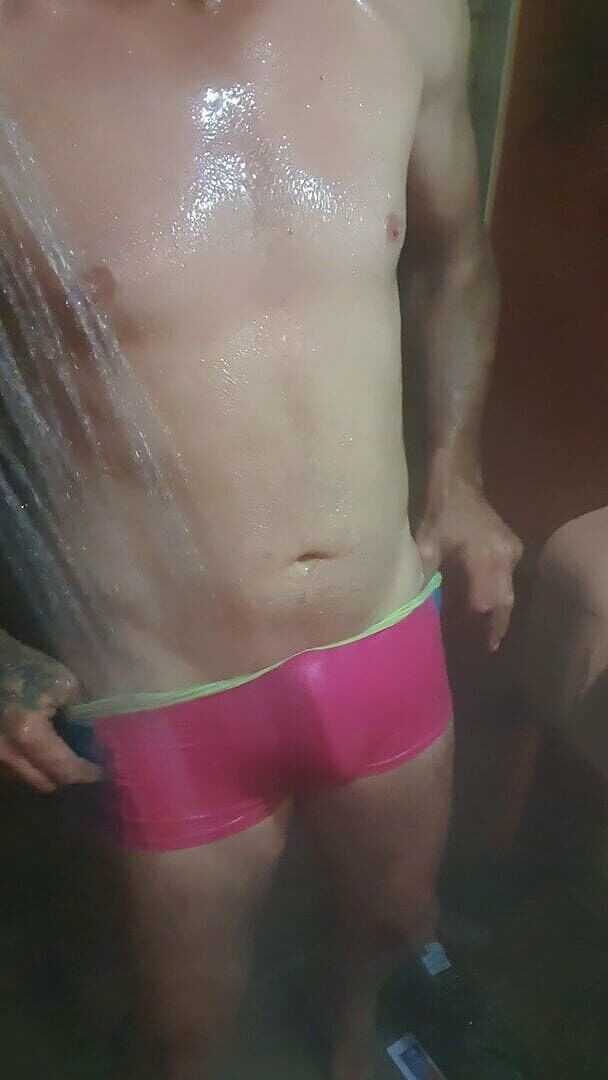 Madaussiehere: Seksowny obcisły różowy strój kąpielowy