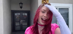 J-Mac: Maria konečně dostane broskev s velkým zadkem! Halloween přichází brzy...