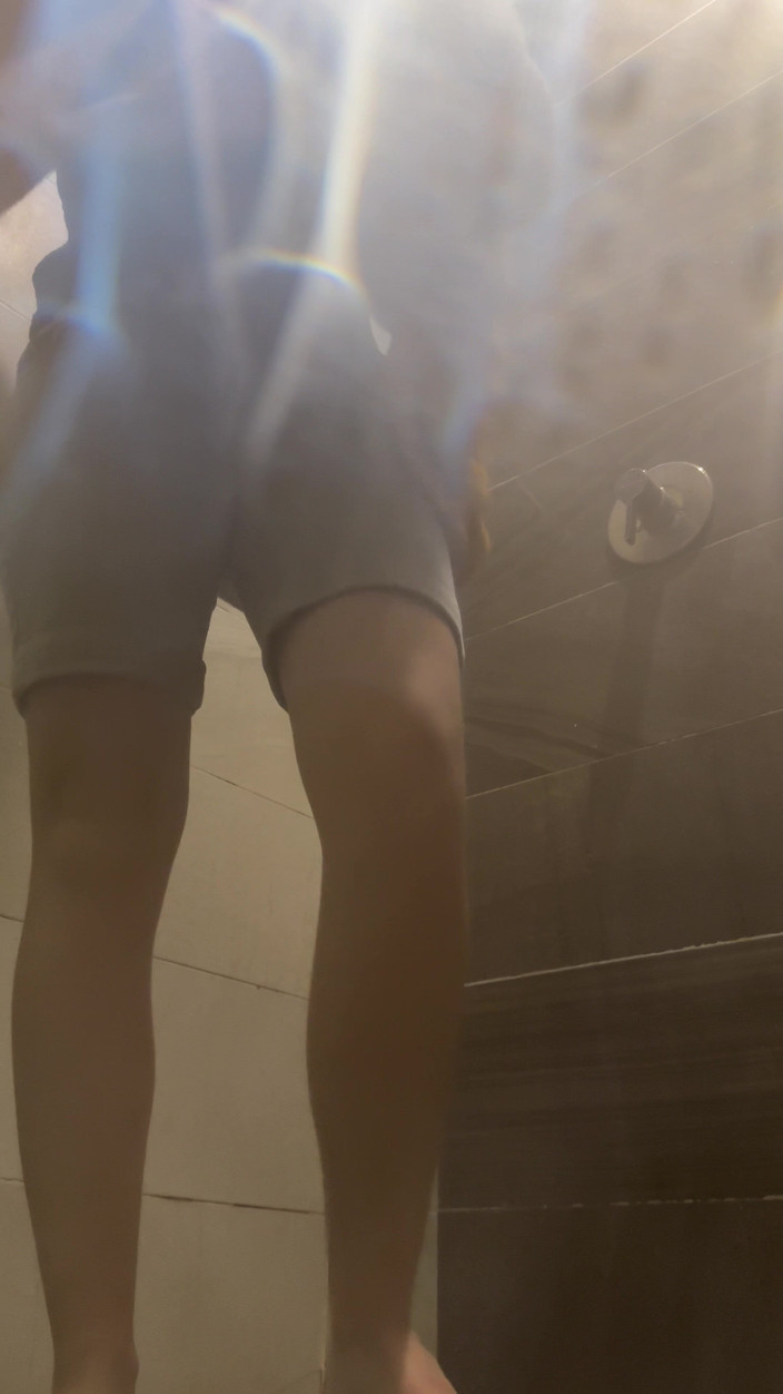 SweetLucy96: Duschar i gymmet