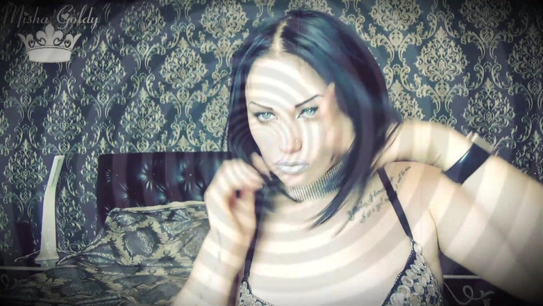 Goddess Misha Goldy: Sihirli dudaklarım seni çıldırtıyor! Akıl sikişi!