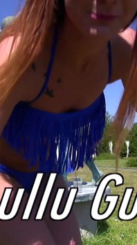 Mamă sexy blondă suge bine pula și se fute