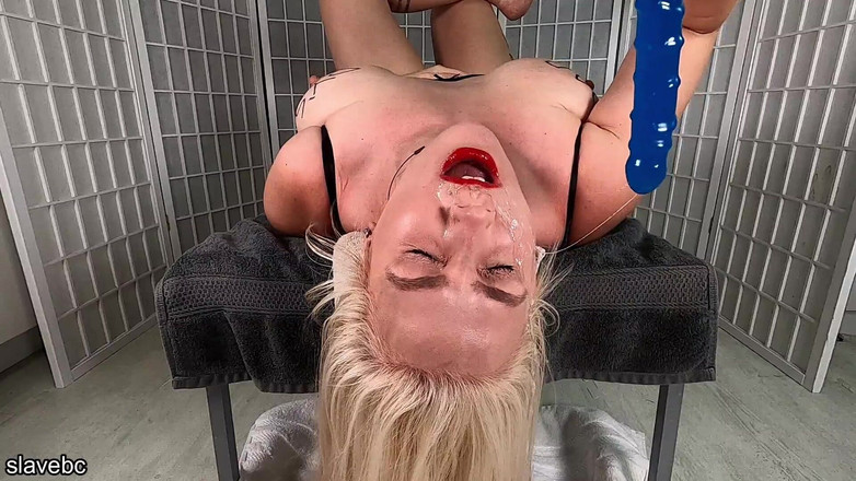 slavebc: Schlampiges kehlenfick-Training für papi