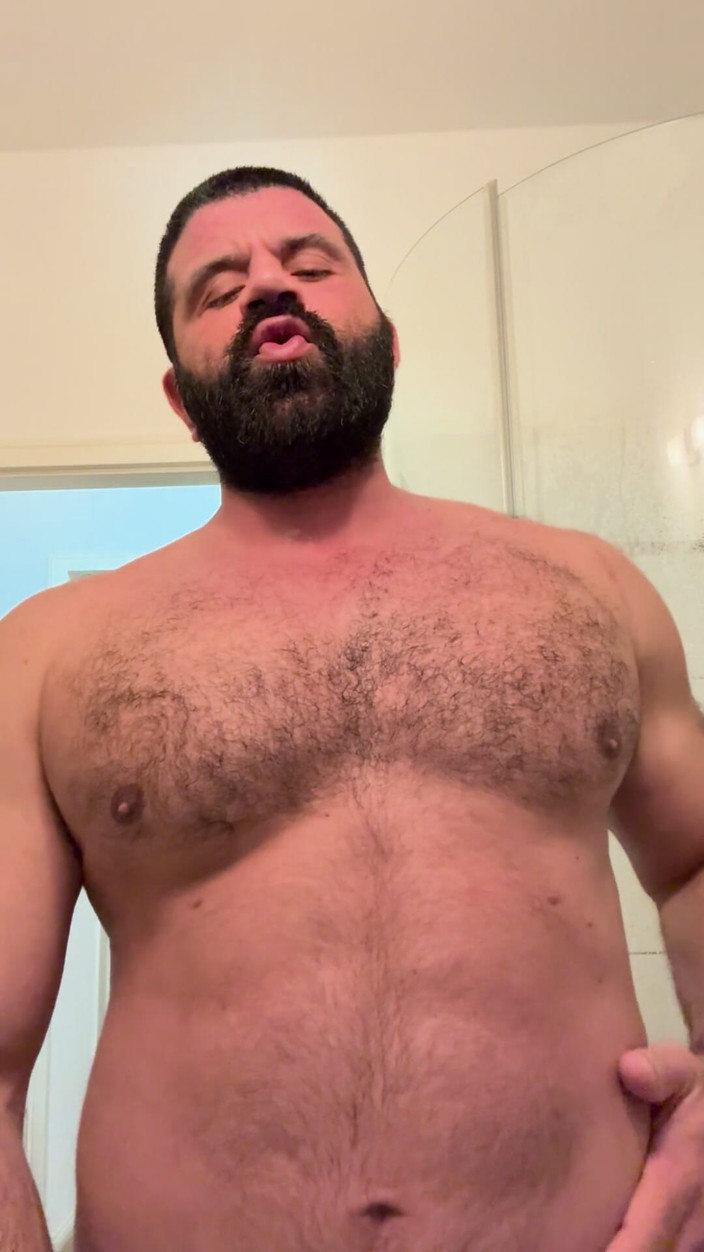 Massive daddy xxx: Bakış açısı sikişiyor