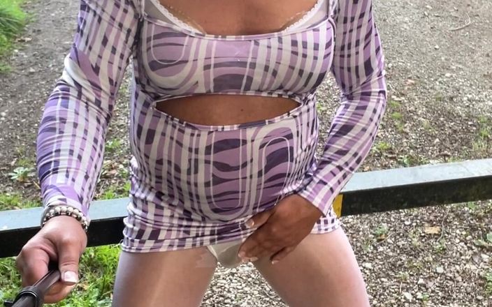 Kellycd: Amador crossdresser Kellycd2022 Sexy MILF em vestido lilás e meia-calça...