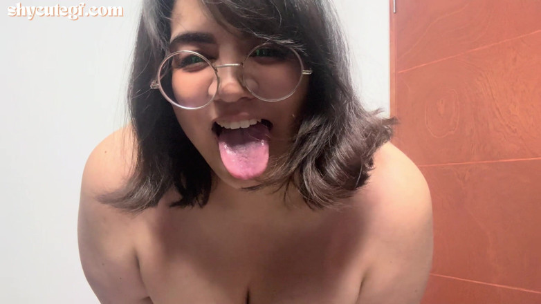 Isabelle Myers BBW: Chubby Strip Tease Menunjukkan Payudara Dan Perut