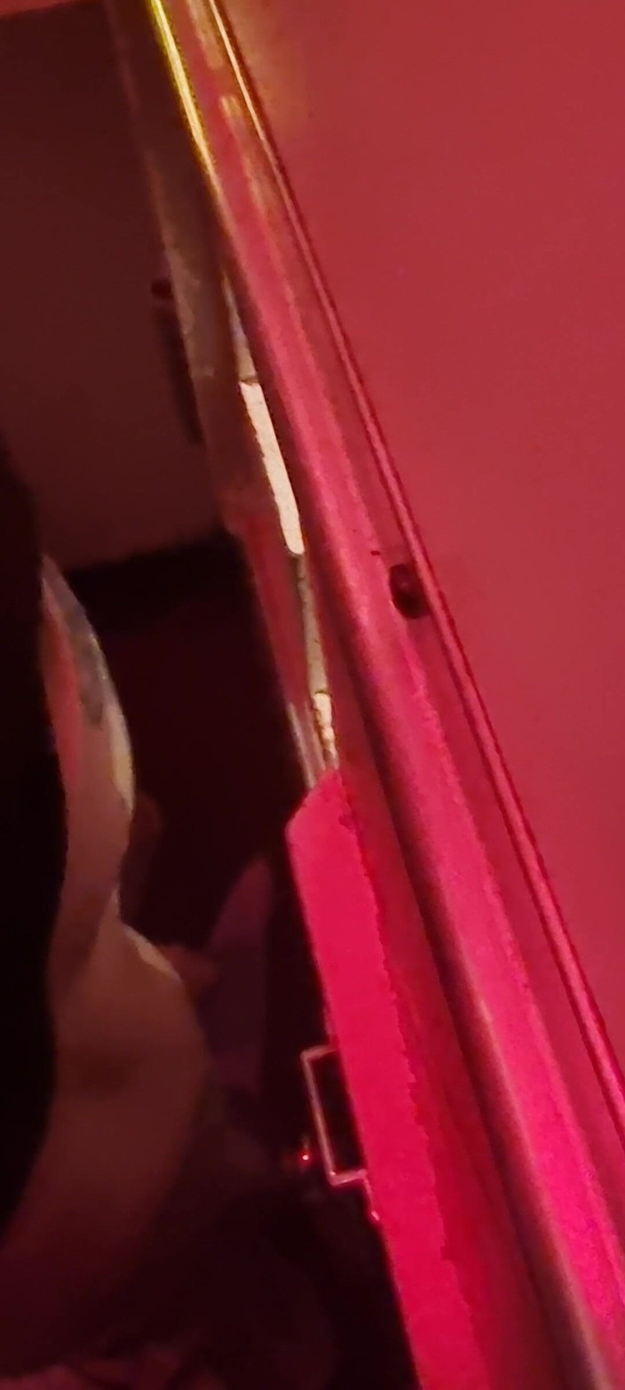 R b hubby: Lärarfru kan inte få nog av glory hole