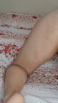 흑인 엉덩이 플러그로 배고픈 후장을 테스트하는 와이프. 핸잡을 해주는 동안 나를 따먹는 그녀