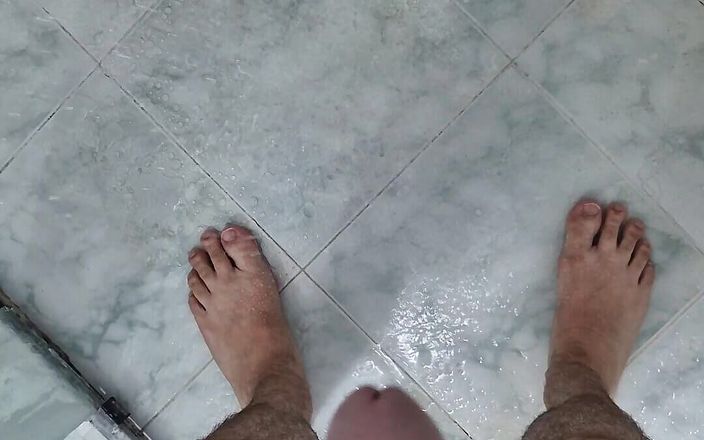 Lkdick8: Video đi tiểu. Con cu Lk