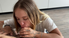 xKeryB: Hraní pravdy nebo dare s mojí přítelkyní malou nevlastní sestrou