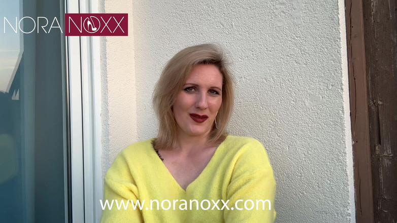 NoraNoxx: 诺拉的户外戴绿帽幻想