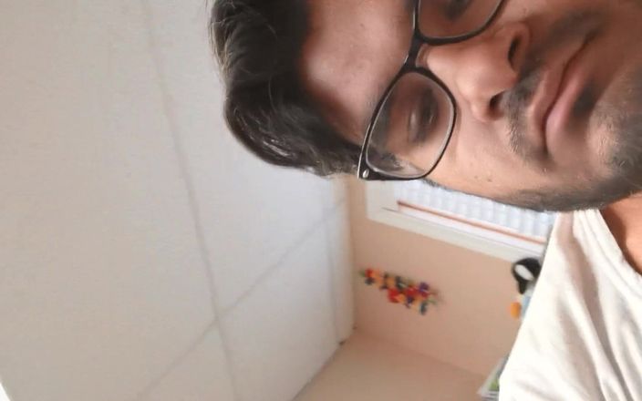 BaljeetNaked: Vibromasseur anal