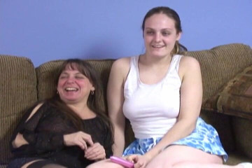 Radical Lesbian: Mature wife gest old cunt licked by amateur teenager