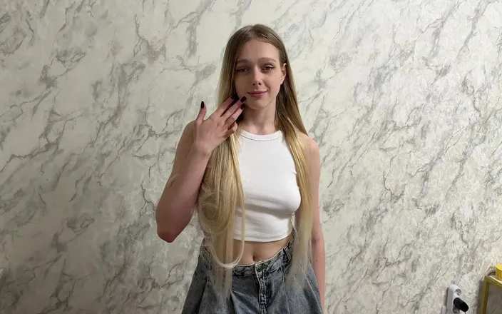 Arisha Mills: My Stepsister's Photos Were Leaked, and I Didn't Hesitate to...