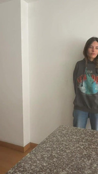 Seorang lesbian mendominasi saya sebelum saya pergi bekerja